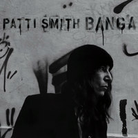 パティ・スミス、今一番気になっているのは「蜂」だと語る - パティ・スミス 最新作『BANGA』