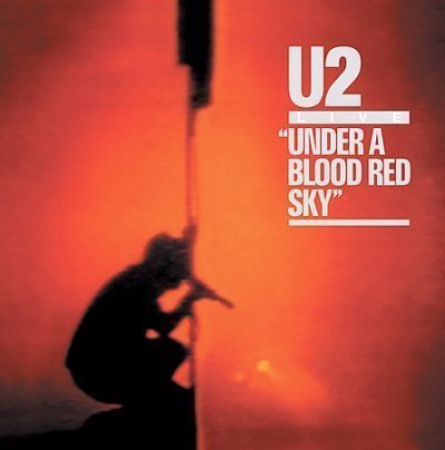U2のツアー・マネージャーのデニス・シーハンがツアー中に心臓発作で他界